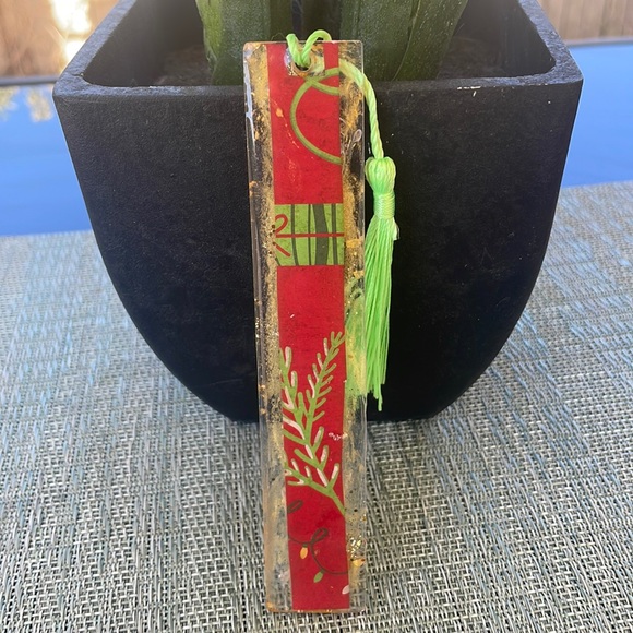 XMAS Handmade Festive Holiday Bookmark medium Gold with red Strip - Picture 4 of 9